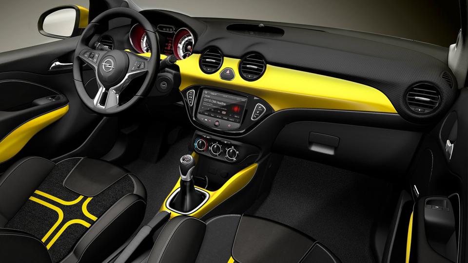 La Opel Adam ha vinto il premio per il miglior design degli interni