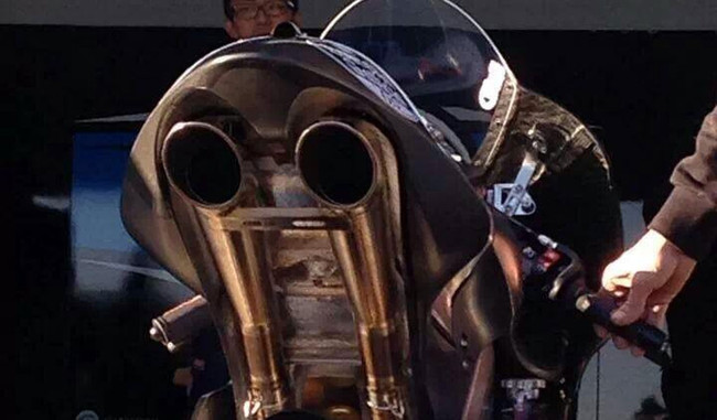 Il nuovo scarico della Moto3 di Honda in pieno stile KTM