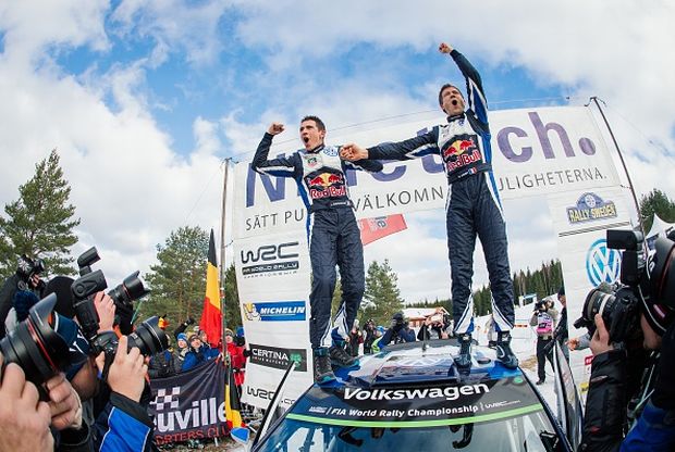 Ogier ed Ingrassia festeggiano la vittoria del Rally di Svezia