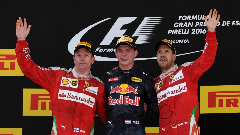 Max Verstappen accanto a Raikkonen e Vettel