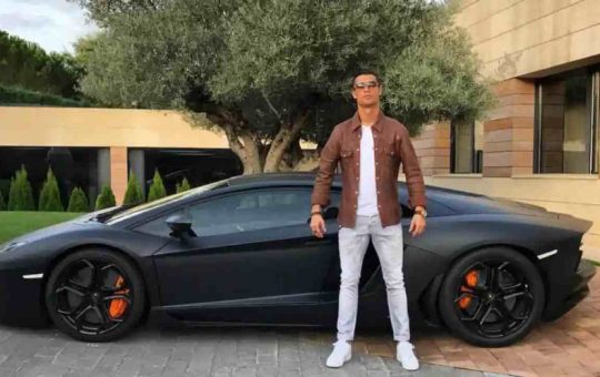 ronaldo-auto-superlusso-tuttosuimotori.it