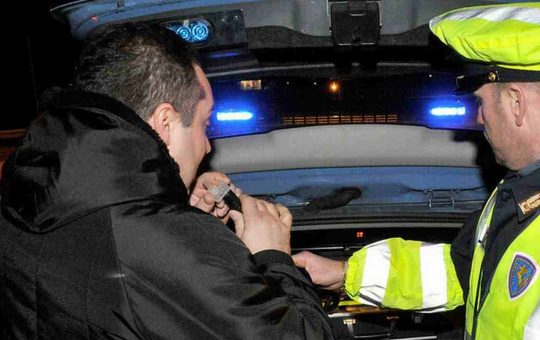 alcoltest-etilometro-polizia-stradale-tuttosuimotori.it