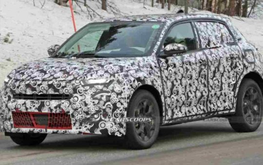 Le prime immagini di Fiat B-SUV 2023