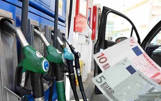 risparmio-benzina-peso-auto-tuttosuimotori.it