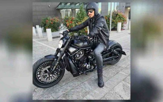 zlatan-harley-davidson-v-rod-tuttosuimotori.it