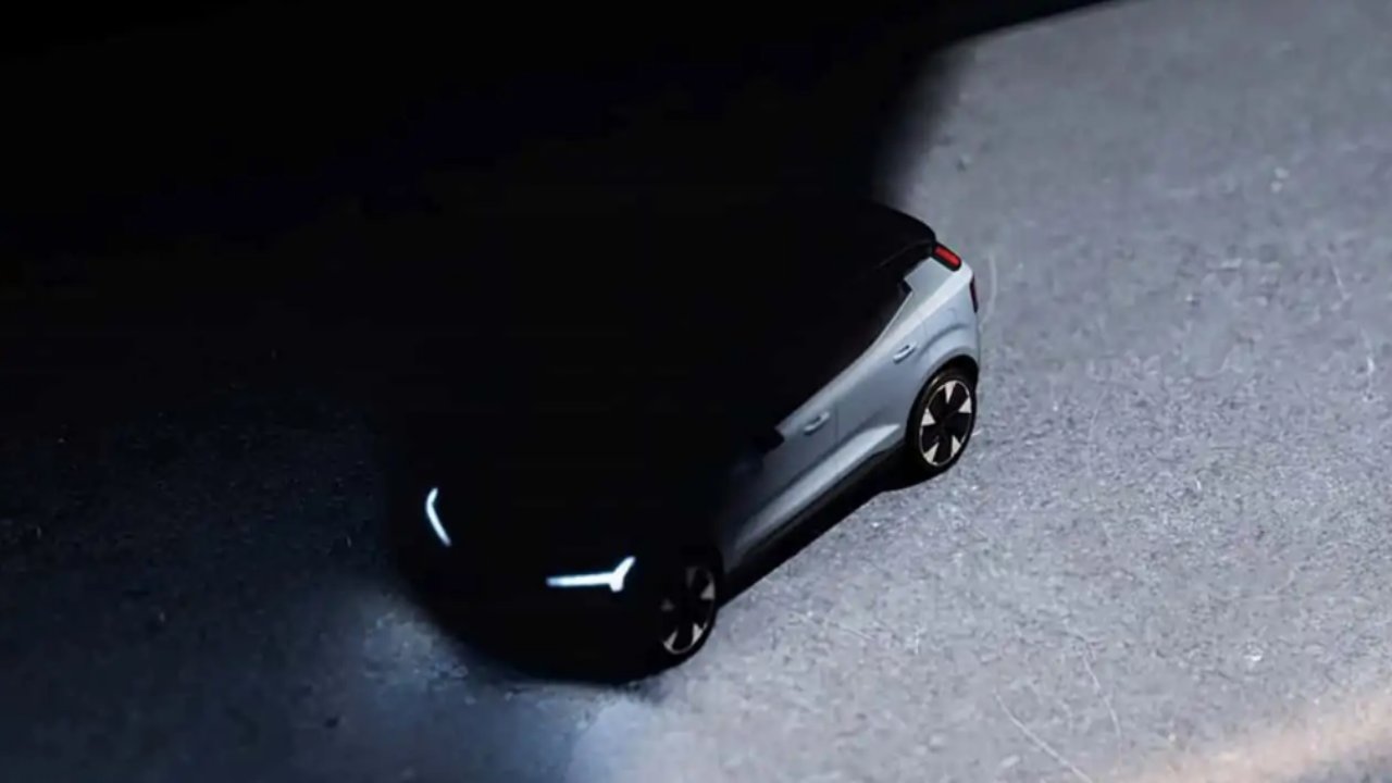 Immagini dal teaser ufficiale di Volvo Ex30