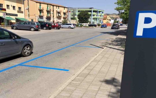 Il problema sel parcheggio a strisce blu