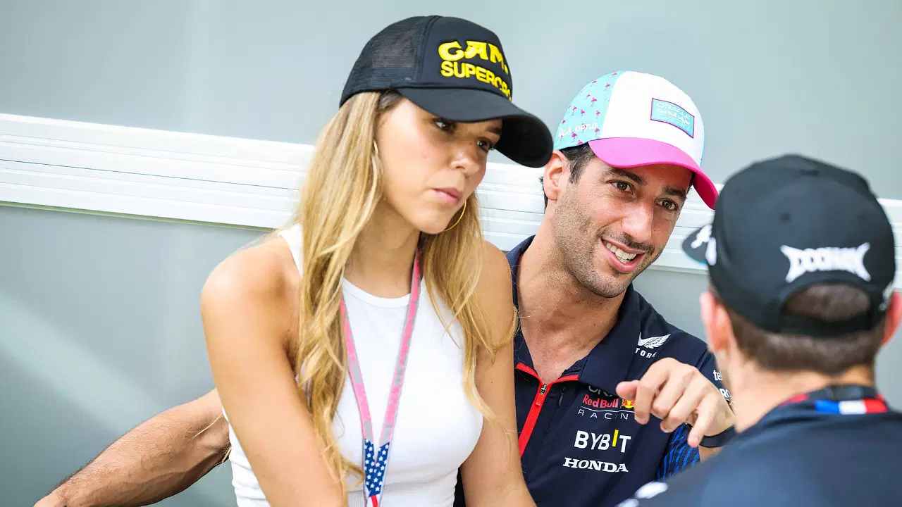Ricciardo e fidanzata - tuttosuimotori.it