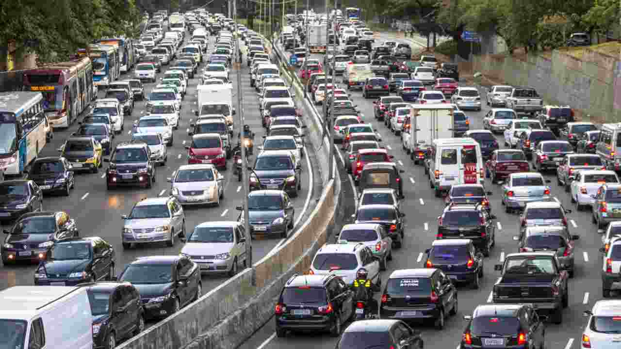 traffico bloccato - tuttosuimotori.it