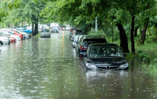 Allagamenti e alluvioni, a bordo dell'auto