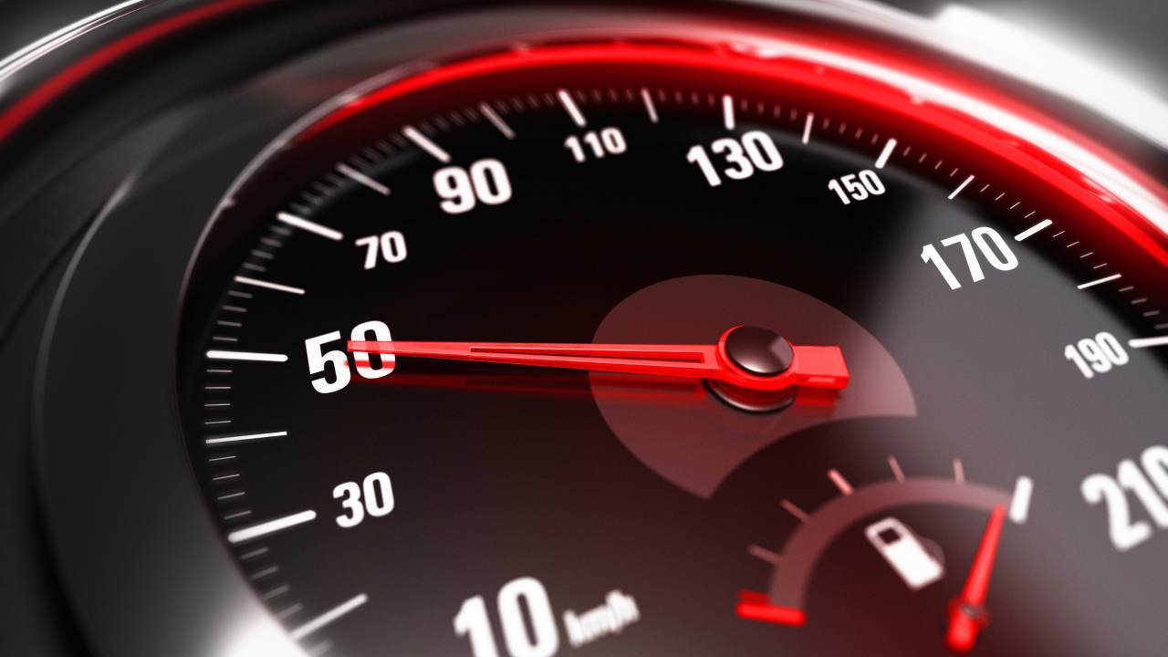Indicatore di velocità in auto