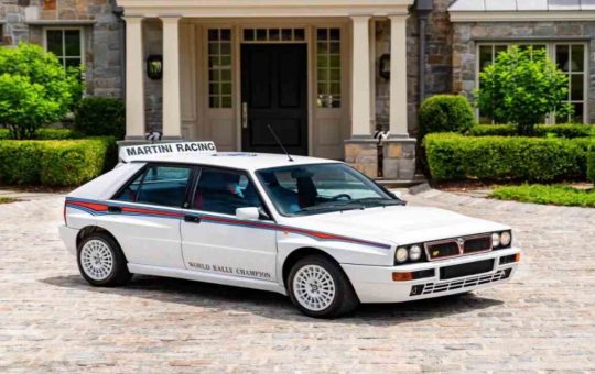 Lancia Delta Integrale Martini 6