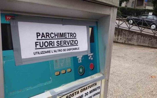 Parchimetro rotto o fuori servizio, si rischia la multa_