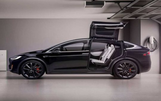 tesla model x - tuttosuimotori.it