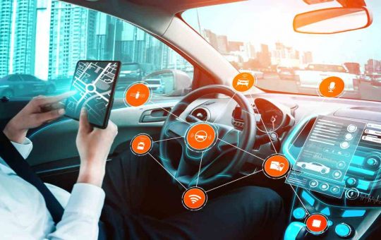 La centralità del software nell'auto