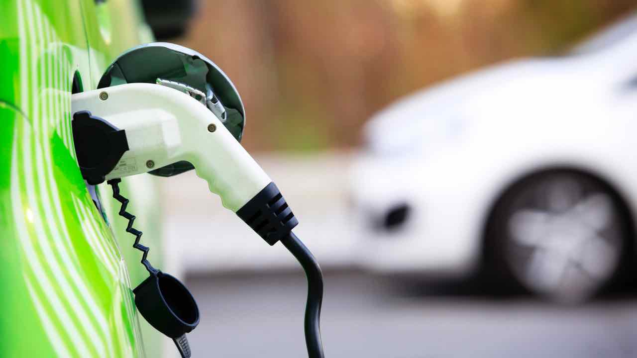 Carta d'identità batterie auto elettriche - Tuttosuimotori.it