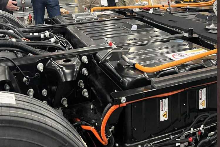 batterie tesla plus - tuttosuimotori.it