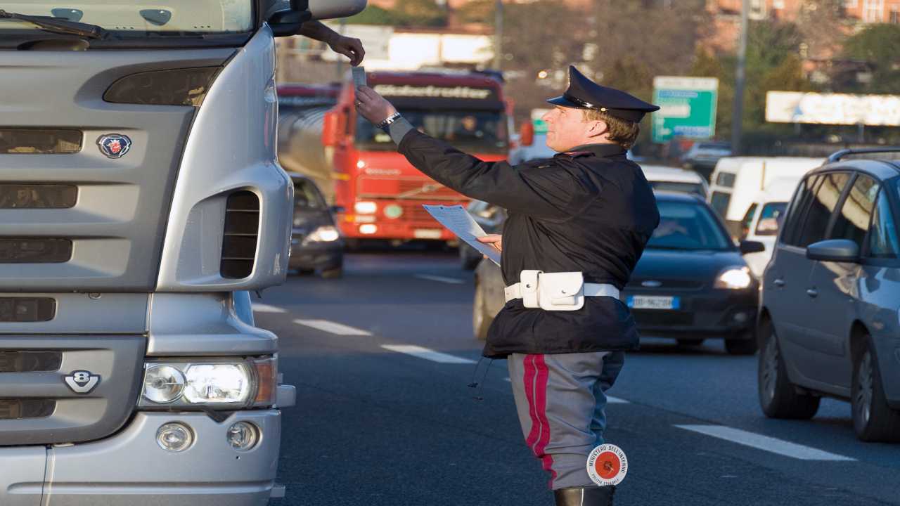 Controllo polizia stradale