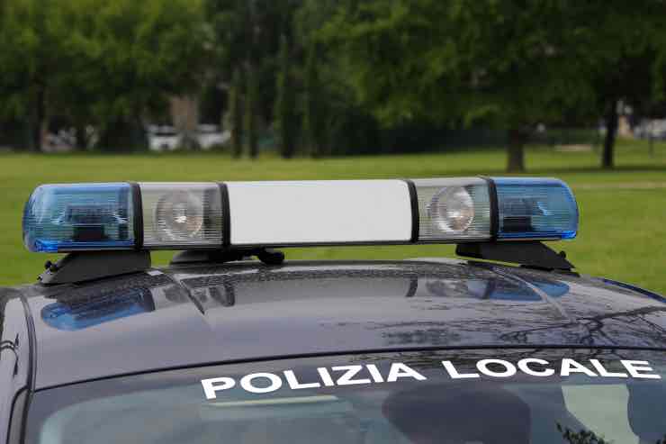 Polizia locale - fonte_depositphotos - tuttosuimotori.it