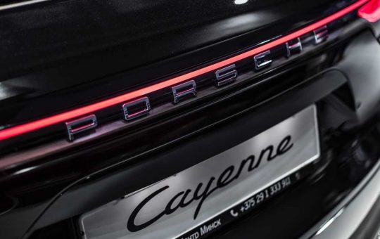 Porsche Cayenne - fonte_depositphotos - tuttosuimotori.it