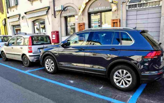 auto grandi parcheggio - comotoday - tuttosuimotori.it