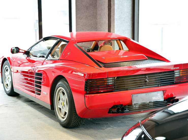 Una Ferrari Testarossa 
