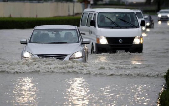 Alluvione Dubai - fonte_Ansa - tuttosuimotori.it