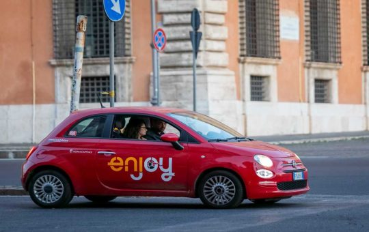 Enjoy Eni car sharing (Depositphotos)-tuttosuimotori.it