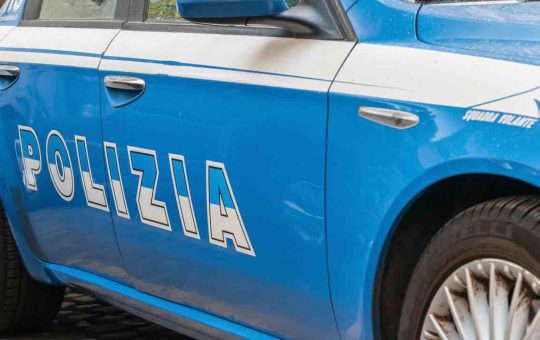 Auto della polizia - fonte_depositphotos - tuttosuimotori.it