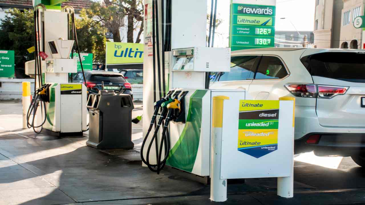 Prezzi carburante alla stazione di rifornimento