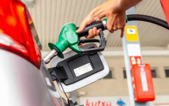 fare benzina conviene - depositphotos - tuttosuimotori.it