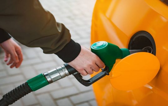 Fare rifornimento di benzina