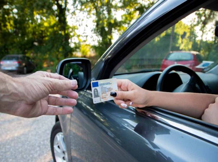 Sospensione della patente di guida (Corporate+)-tuttosuimotori.it