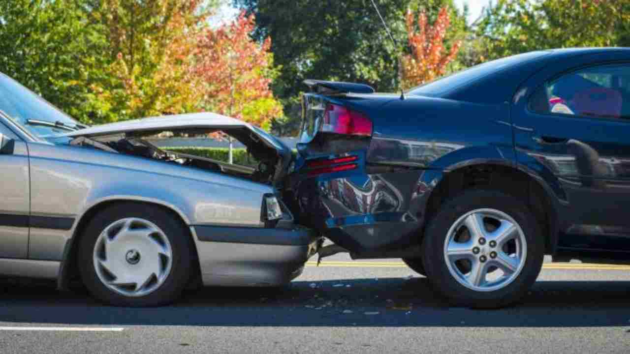 evitare incidenti - depositphotos - tuttosuimotori.it