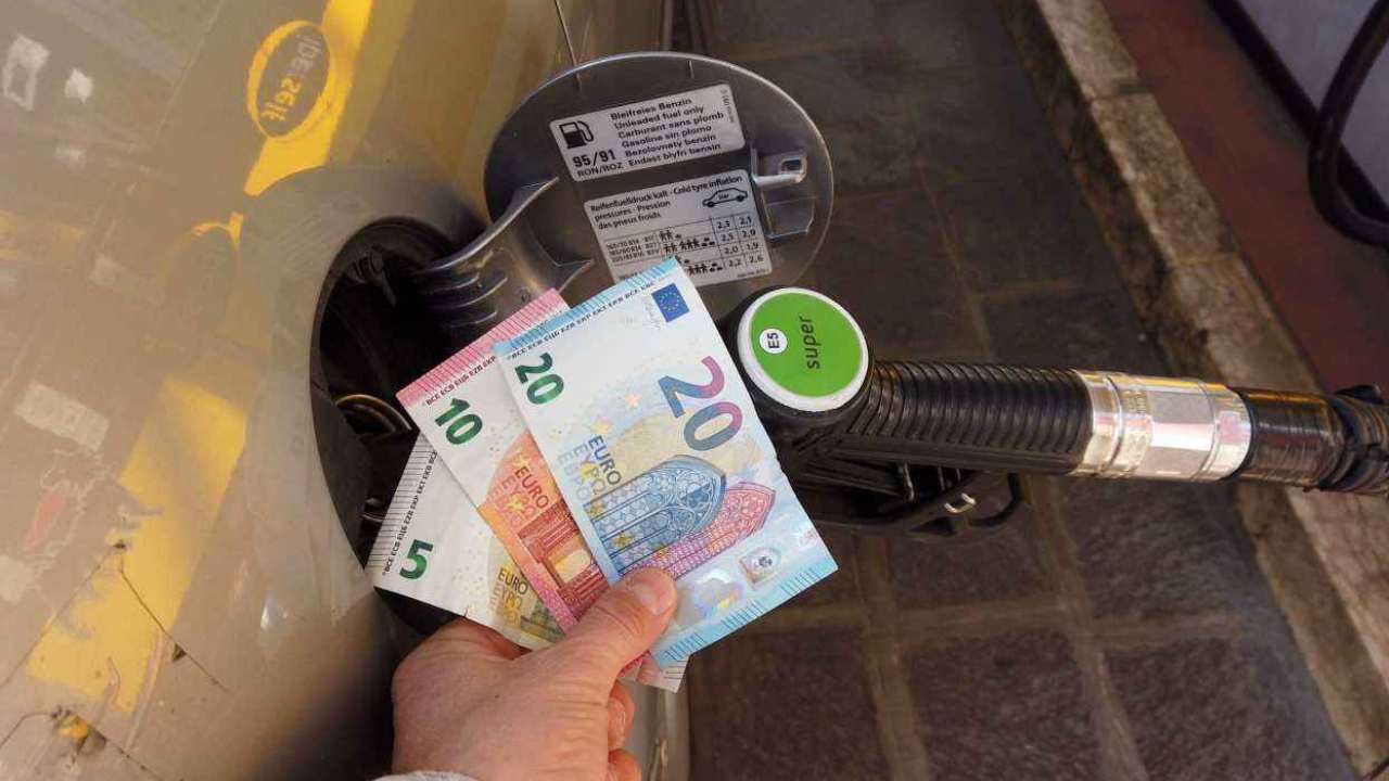 Risparmiare sul costo della benzina 