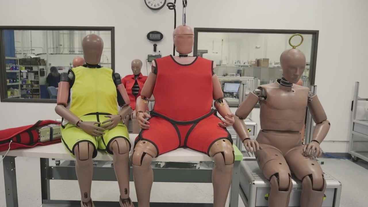 crash test diversi mancihini - youtube - tuttosuimotori.it