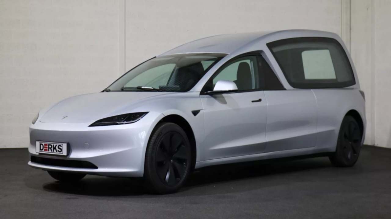 tesla model 3 carro funebre - derks - tuttosuimotori.it