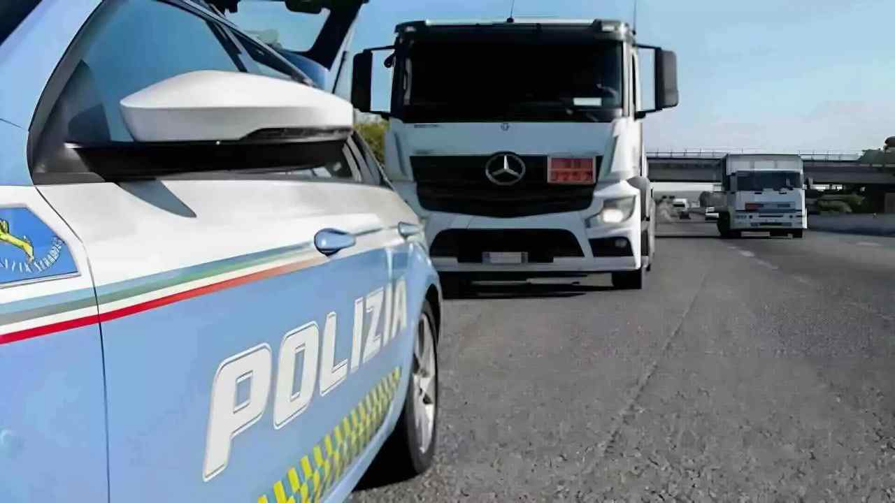 mezzi pesanti controlli - polizia di stato - tuttosuimotori.it