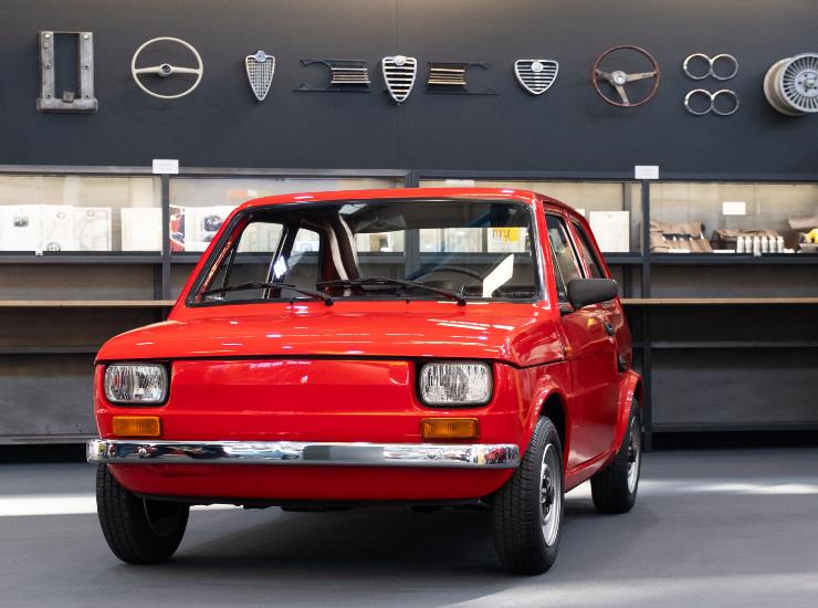 Fiat 126, una piccola utilitaria (Fonte- StellantisMedia Press)-tuttosuimotori.it