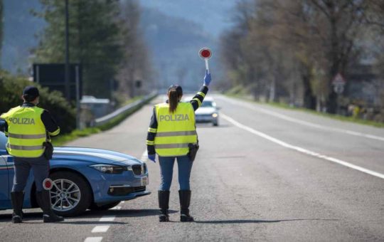 Nuove regole e posti di blocco (Depositphotos)-tuttosuimotori.it