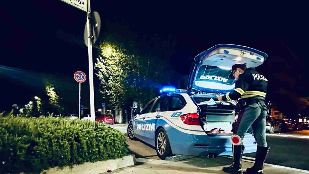 controllo polizia manovra - polizia - tuttosuimotori.ir