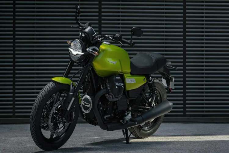 moto guzzi V7 sport - moto guzzi - tuttosuimotori.it